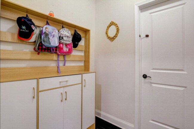 Building Photo - 1156 Amelia Park Dr