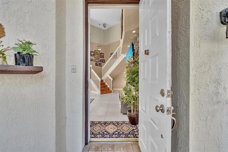 Building Photo - 16408 Sapphire Pl