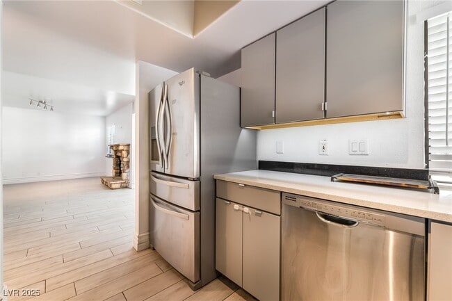 Building Photo - 2208 Tarraso Way