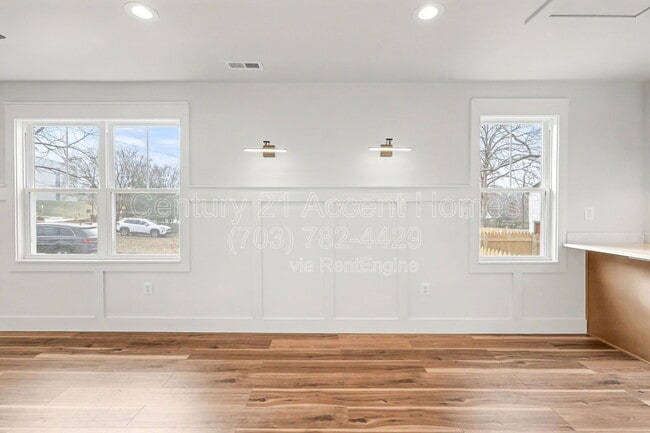 Building Photo - 12101 Fort Washington Rd