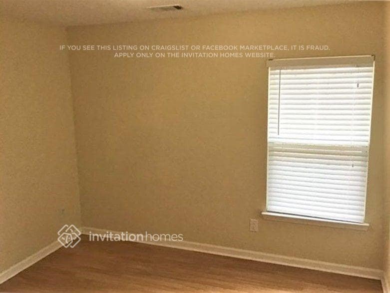 Building Photo - 452 Leaflet Ives Trail