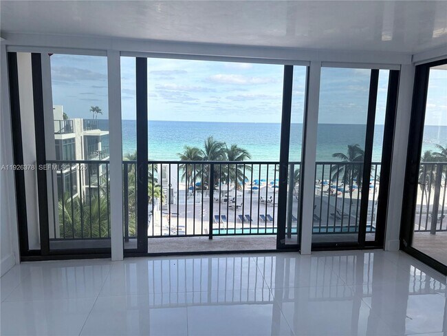 Building Photo - 2201 S Ocean Dr