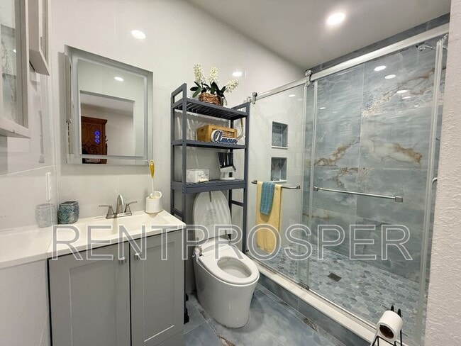 Building Photo - 628 Riverwoods Cir