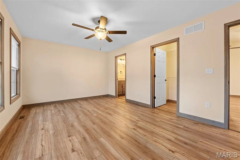 Building Photo - 3605 Justine Dr