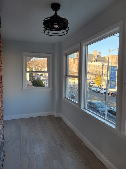 Sunroom - 8538 102nd St