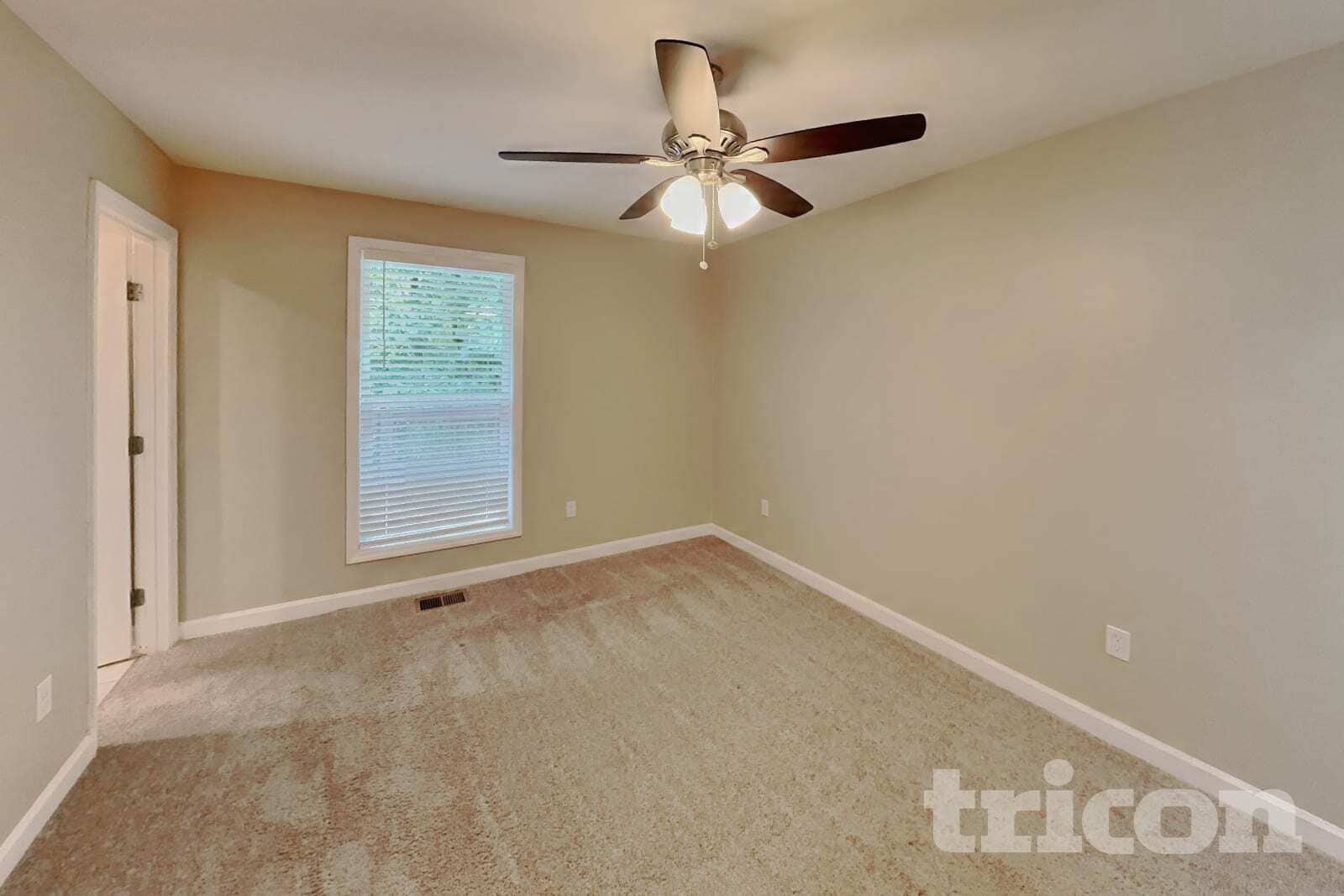 Building Photo - 1026 Chelsea Dr