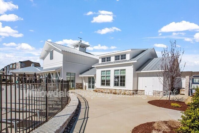 Building Photo - 4940 Enlightenment Rd