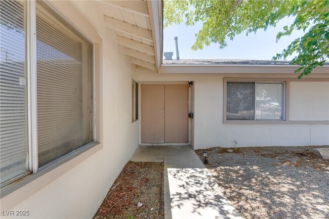 Building Photo - 4605 Cinderella Ln