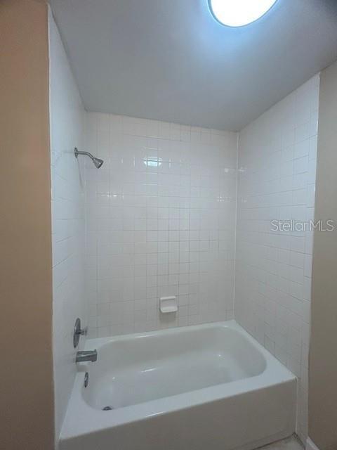 Building Photo - 563 Holbrook Cir