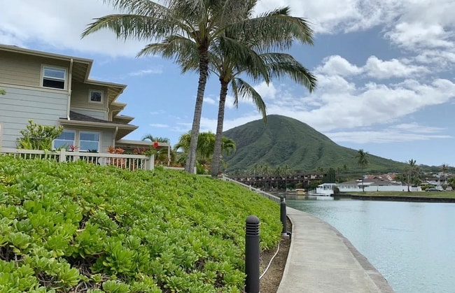 Building Photo - 520 Lunalilo Home Rd