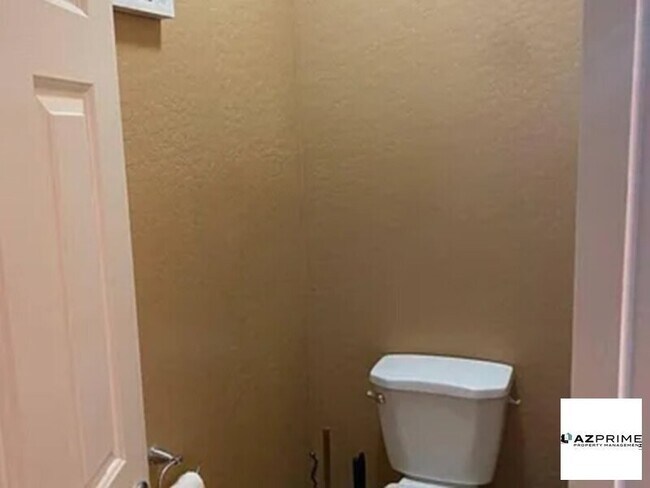 Building Photo - Nice Homes