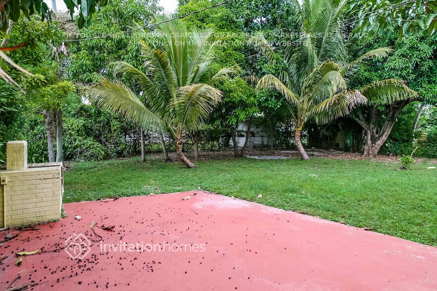 Building Photo - 245 NW 124th St