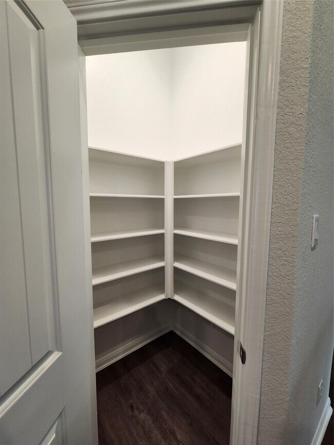 Building Photo - 11114 Lulu Ln