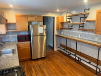 Building Photo - 45 Meech St
