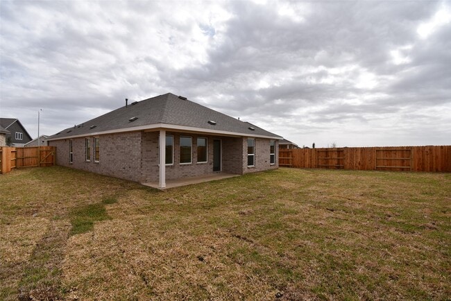 Building Photo - 6303 Golden Seaton Dr