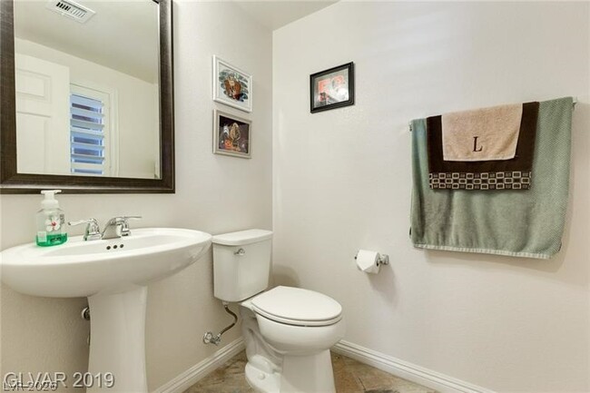 Building Photo - 3008 Bicentennial Pkwy