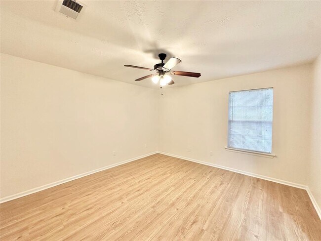 Building Photo - 37 S Brookberry Ct
