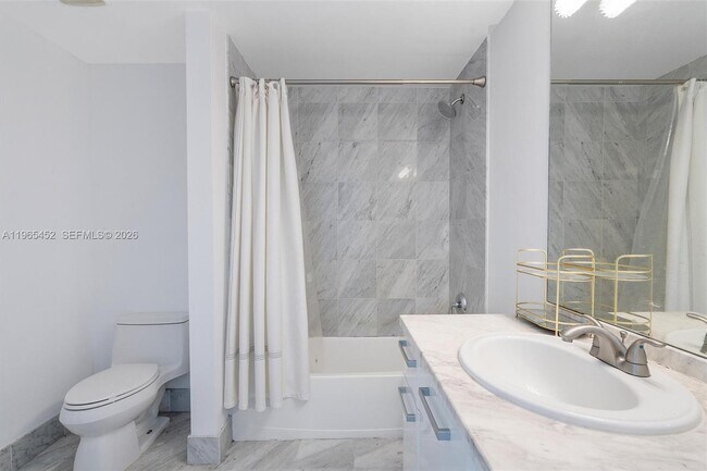 Building Photo - 253 NE 2nd St