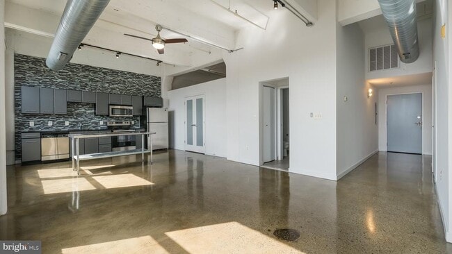 Building Photo - 444 N 4th St