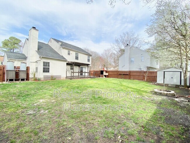 Building Photo - 710 Prince Ct