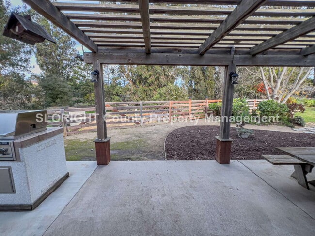 Building Photo - AVAILABLE FEBRUARY - Spacious Single-Story Home on 1 Acre in Nipomo - 3 Bed / 2 Bath