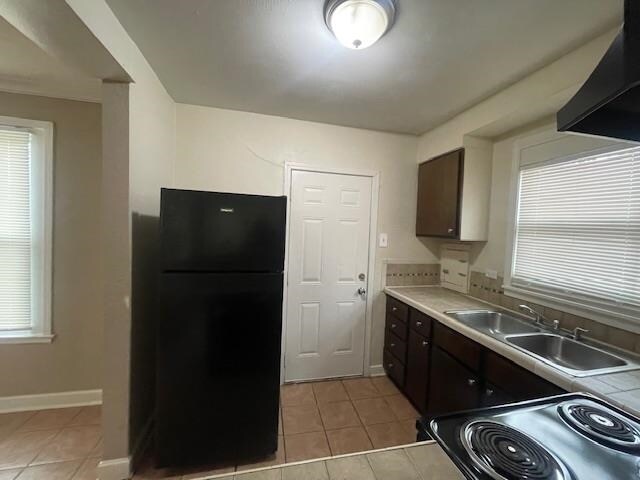 Building Photo - 3715 Barron Ave