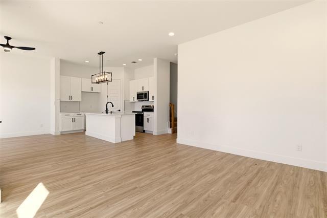 Building Photo - 8902 Lowell St