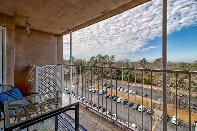 Building Photo - Modern Luxury Condo in Middleborough – Rec...