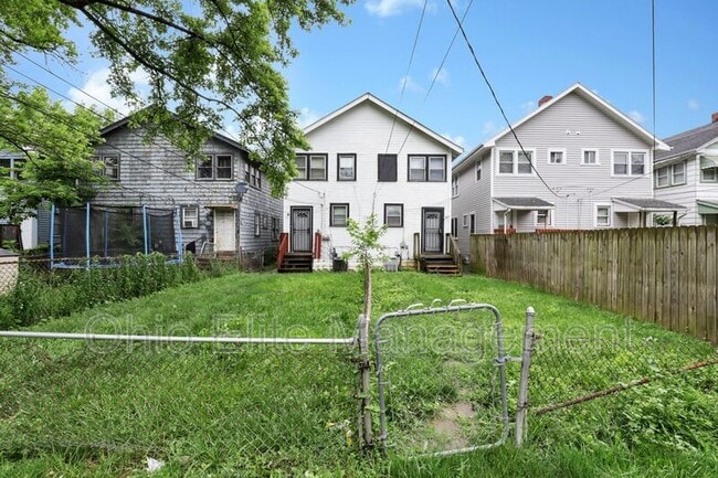Building Photo - 659 S Burgess Ave