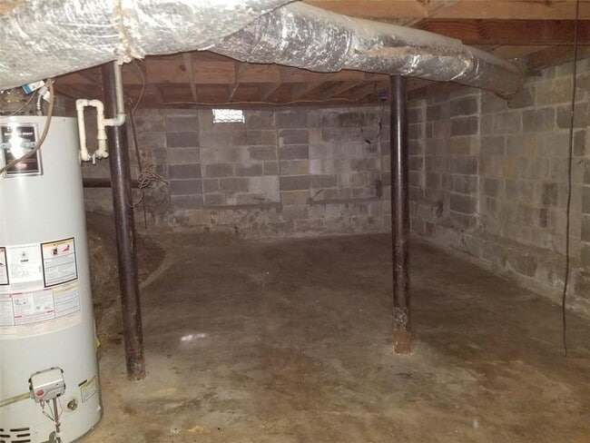 Building Photo - 817 Gertrude Pl NW