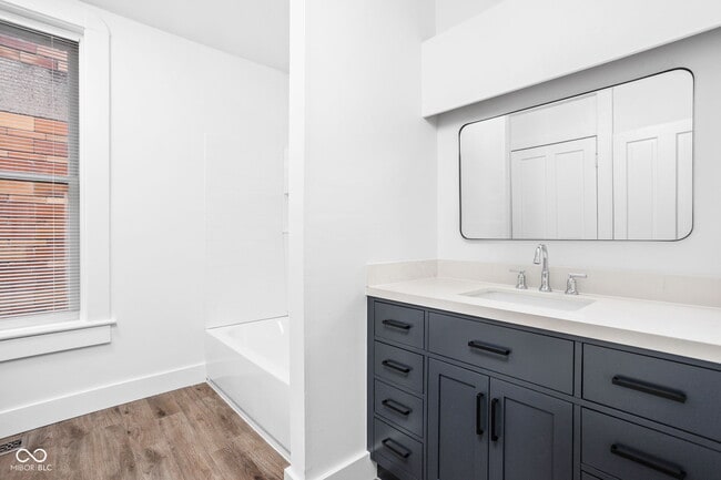 Building Photo - 1448 N Illinois St