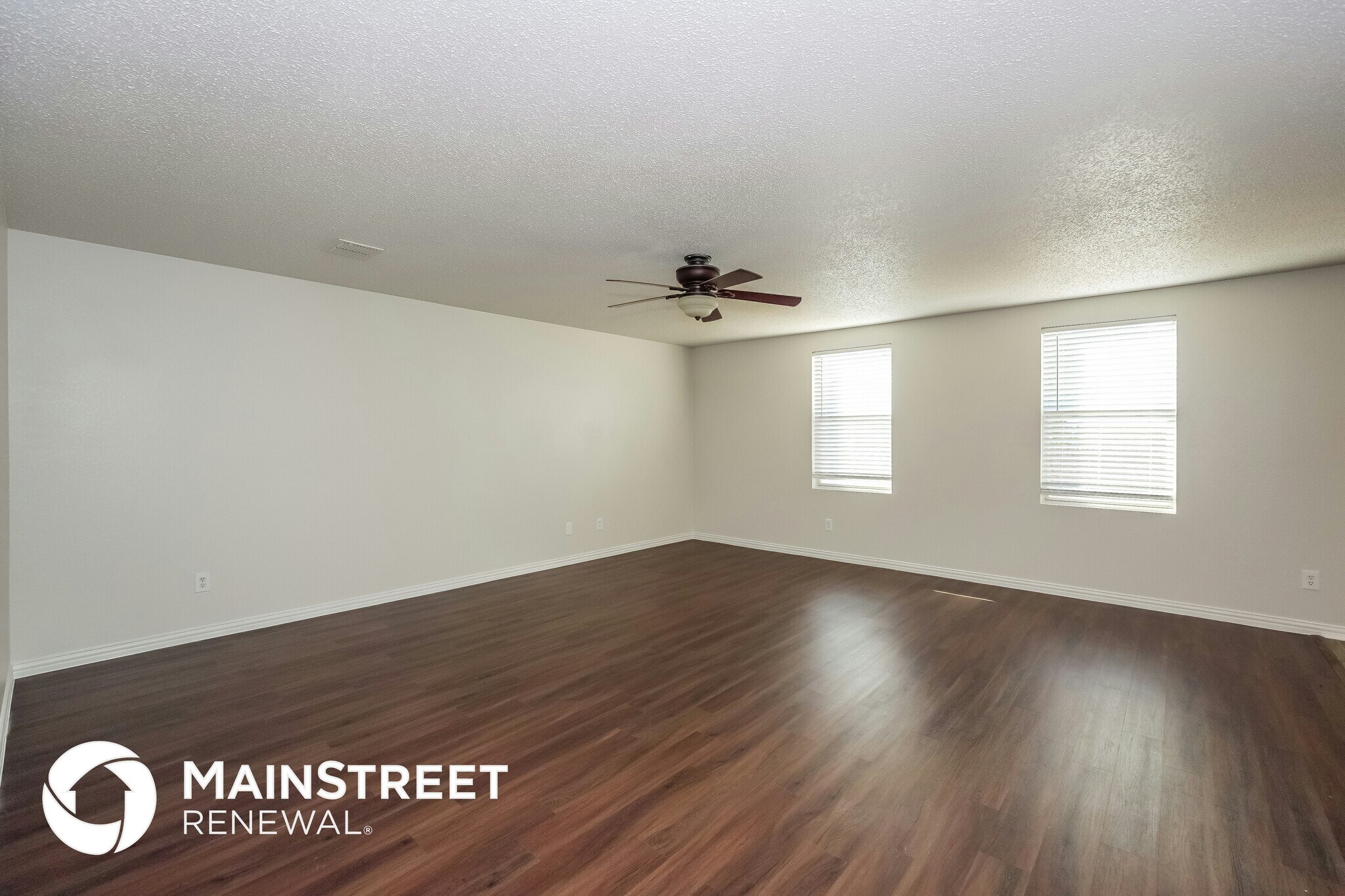 Building Photo - 1916 Lariat Dr