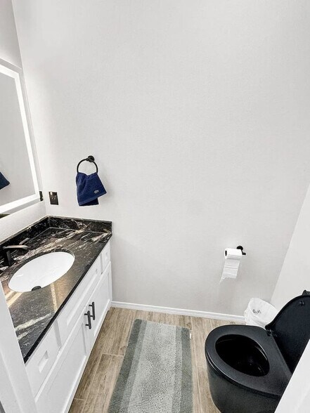 Building Photo - 3518 Dennis St