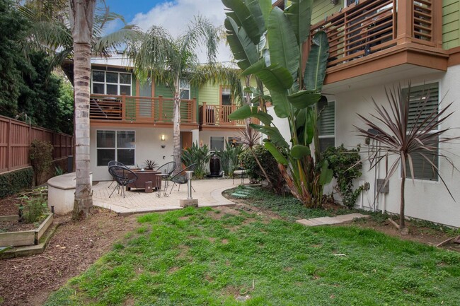 Building Photo - Stunning Coastal Rental in Encinitas!