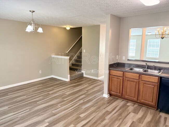 Building Photo - 1691 Redan W