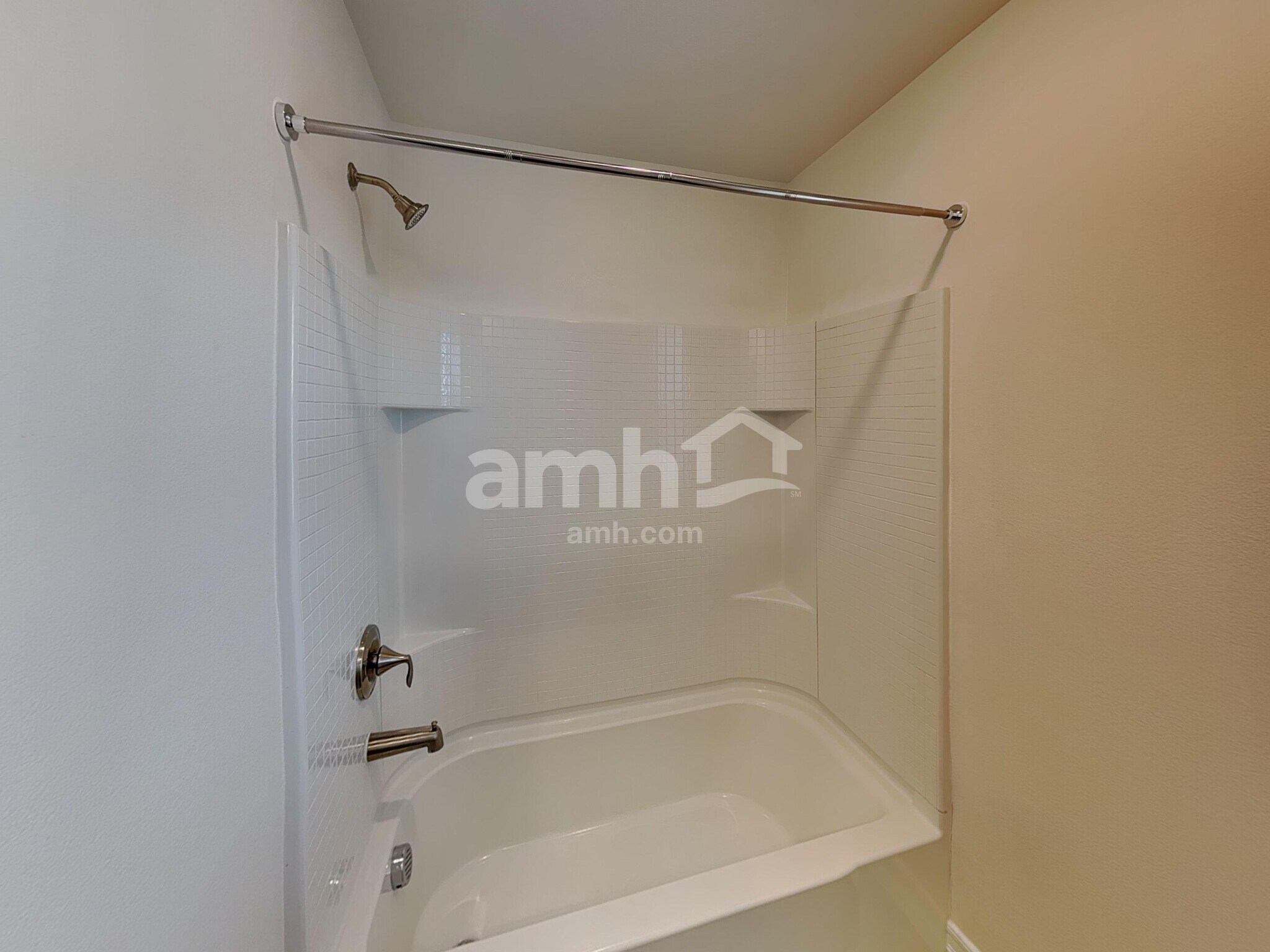 Building Photo - 4718 Tree Swing St