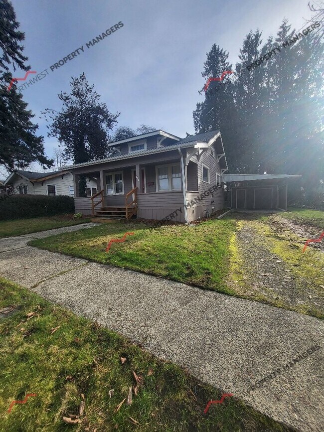 Building Photo - 629 NW Hawthorne Pl