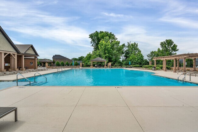 Building Photo - Updated Hermitage townhome, 2BR 2.5 bath, gym, pool, sidewalks, garage, fenced yard, available now!