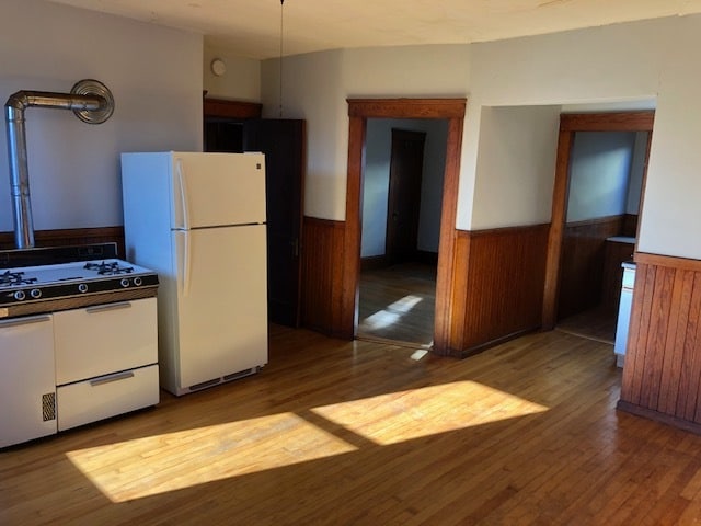 Kitchen - 53 Pilgrim Ave