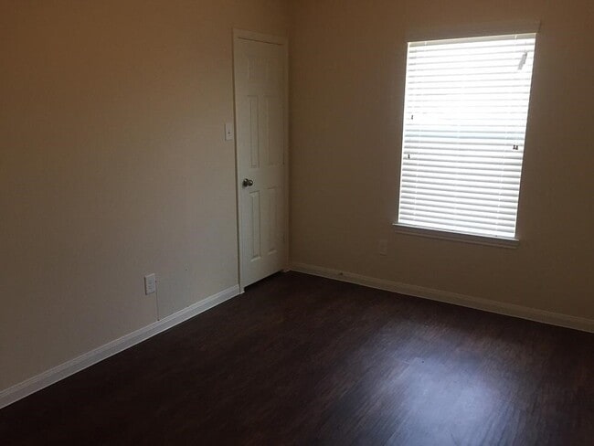 Building Photo - 12151 Pia Drive