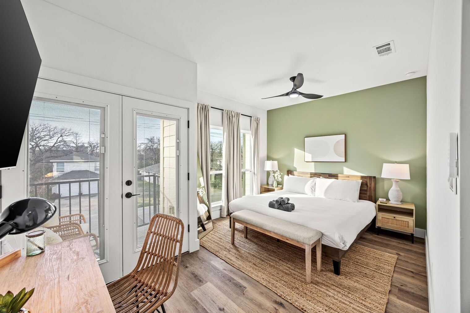 Building Photo - 5702 Riverside Dr