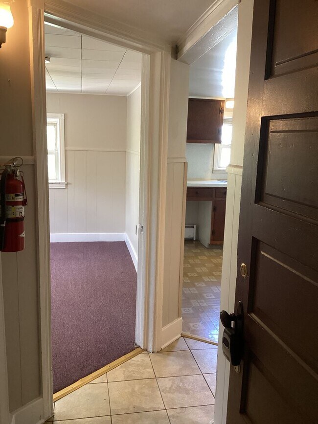 Building Photo - 15371 Church St