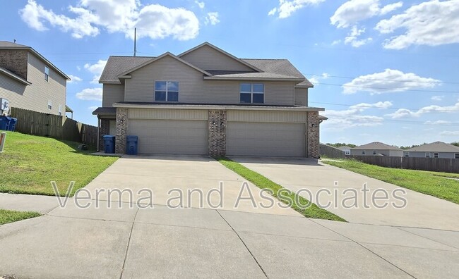 Primary Photo - 5007 SW Fieldstone Blvd
