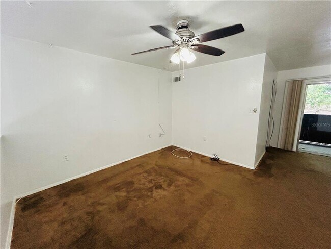 Building Photo - 3912 Crayrich Cir