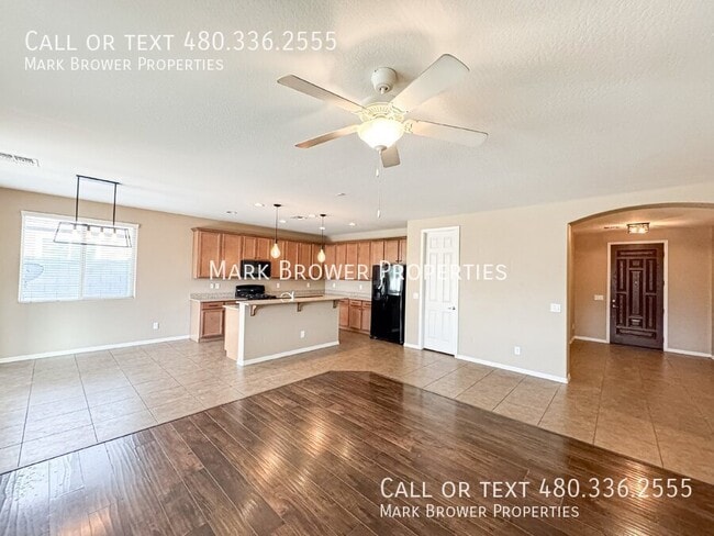 Building Photo - 1124 W Fir Tree Rd