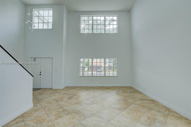 Building Photo - 1127 SW 104th Way
