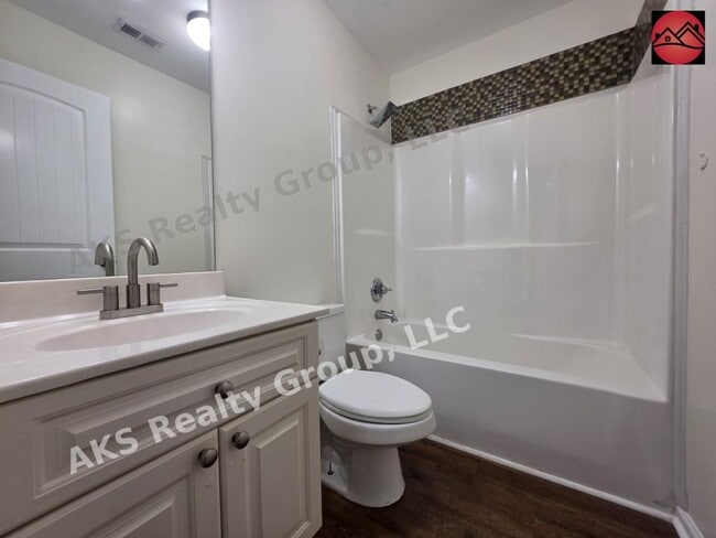 Building Photo - 6116 Townley Way