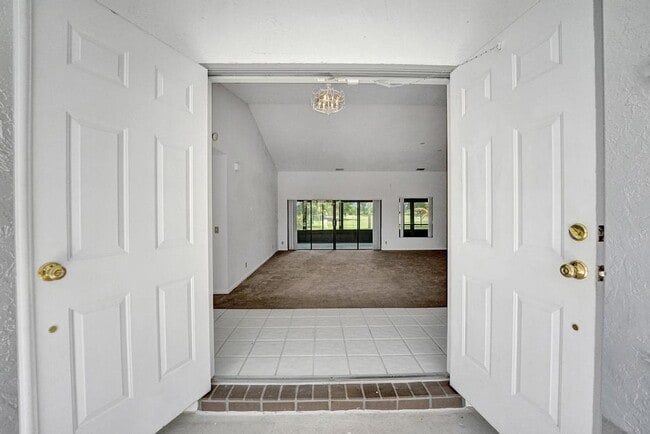 Building Photo - 8578 Eagle Run Dr