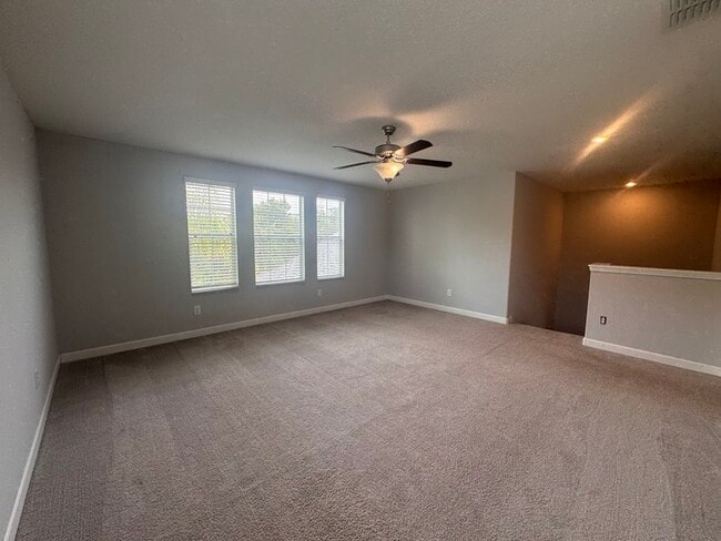 Building Photo - 4 Bedroom/3 Bathroom Enclave at Terra Bella