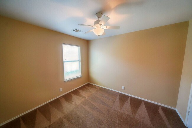 Building Photo - Cozy Home in Cibolo Valley Ranch Now Available - Realtor Commission: $500